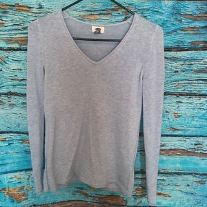 Old Navy Light sweater full sleeve blueish.