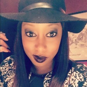 Meet your Posher, Brittny