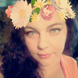 Meet your Posher, Cece