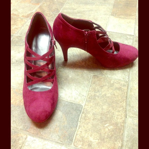 Mootsie Tootsie Size 11 Heels
