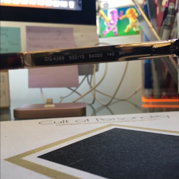 Dolce and Gabbana tortoiseshell sunglasses - Picture 4 of 4