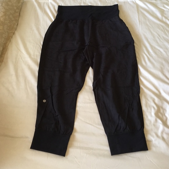 LuluLemon tencel silk crop pants