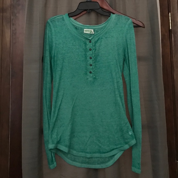 Long sleeve shirt