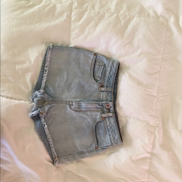 Bullhead denim shorts "mom short" frayed cutoffs