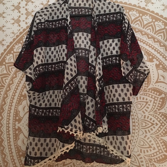 Sheer patterned kimono
