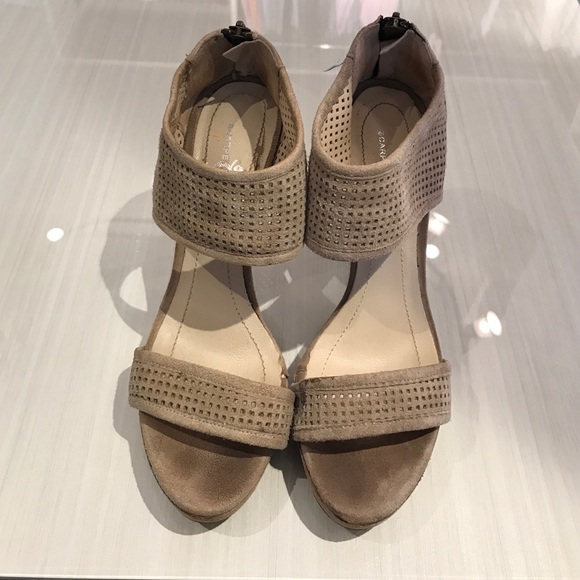 Italian cream color shoe