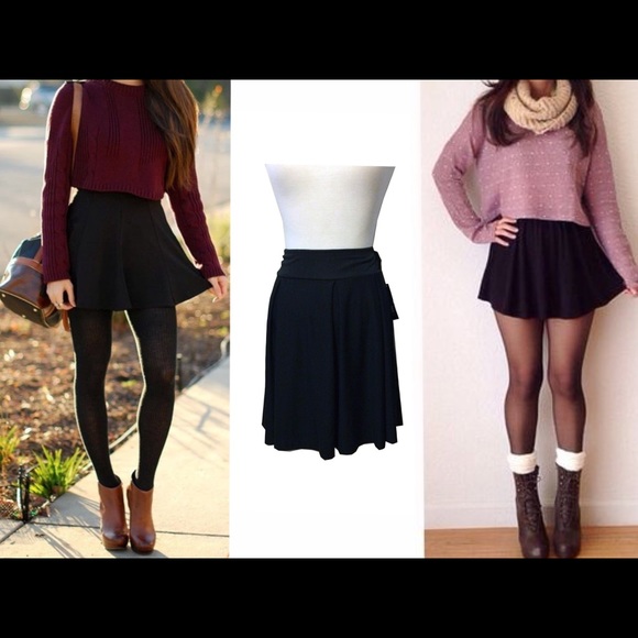 Black Jersey A-Line Pleated Skirt