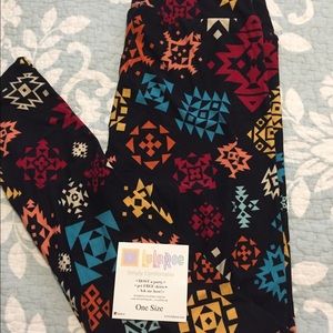 BNWT Lularoe OS leggings