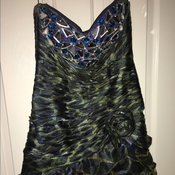 Tony Bowls Formal Gown - Picture 1 of 4