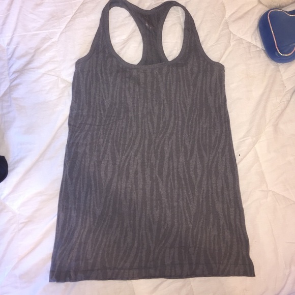 Grey workout tank