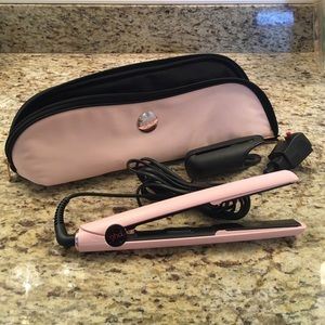 GHD 5.0 hair straightener.