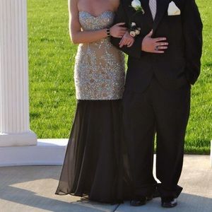 Gorgeous gold and black prom dress