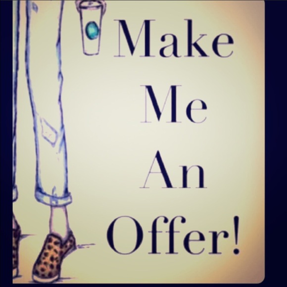 TAKE ADVANTAGE OF CLOSET CLEAR OUT - Picture 5 of 8