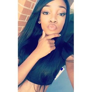 Meet your Posher, Ronlethia