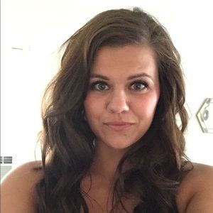 Meet your Posher, Jenna
