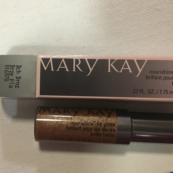 Mary Kay nourishine lip gloss. Beach Bronze.