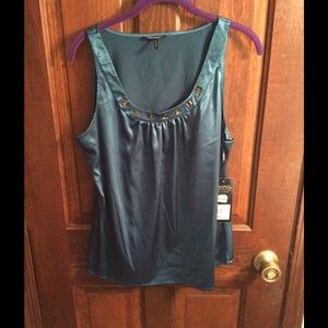 Daisy Fuentes silky blouse