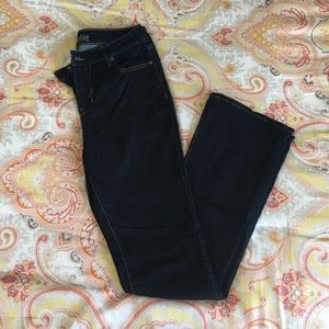 Old Navy "Date Night Rock Rinse" Jean