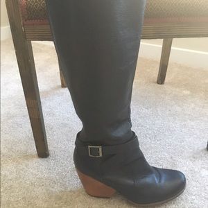Knee high black leather boots by Kork