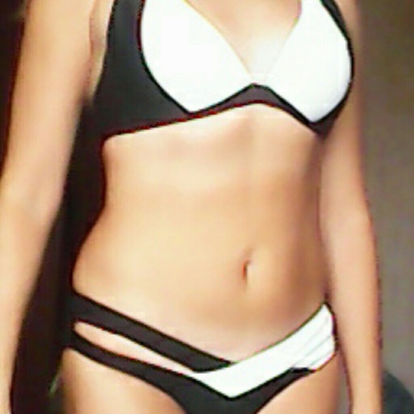 Black and White Sexy push up Bikini - Picture 5 of 8