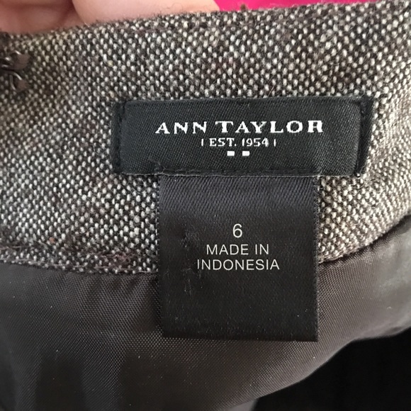Ann Taylor Pencil skirt - Picture 3 of 3
