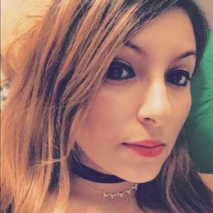 Meet your Posher, Ana