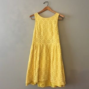 Yellow dress