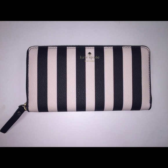 Kate Spade Britton Place Zip Around Wallet - Picture 3 of 4