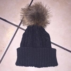 Pom pom beanie