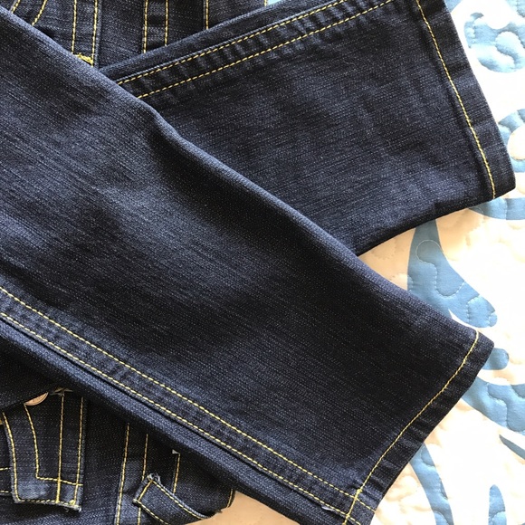 Jeans - Picture 2 of 4