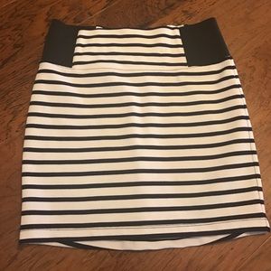 Striped mini skirt