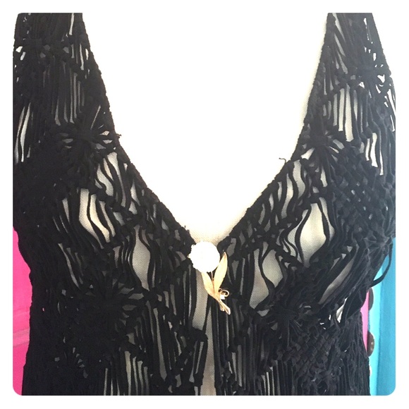 Awesome black swede/cintilla vest