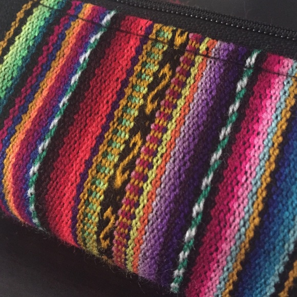 Beautiful UNIQUE Cosmetic Bag - Picture 2 of 4