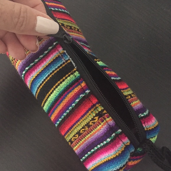 Beautiful UNIQUE Cosmetic Bag - Picture 3 of 4