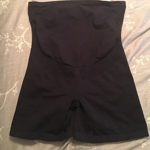Belly Bandit undergarment support/smoothing short