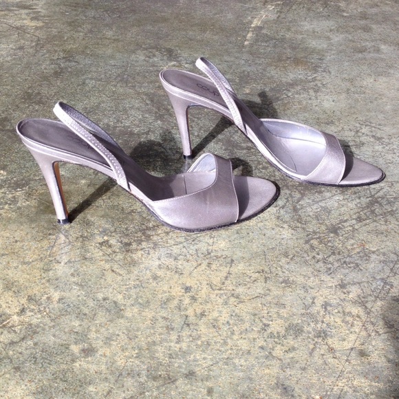 Formal, party Pewter silver heels, leather. - Picture 2 of 5