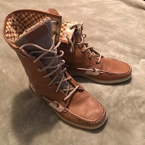 Sperry's boots