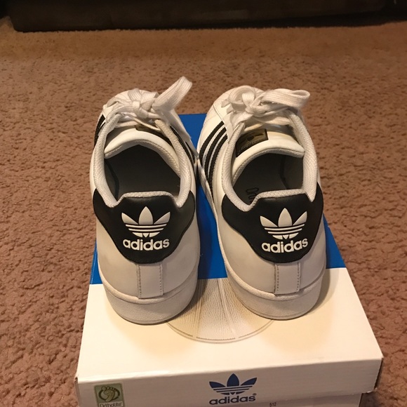 Adidas Superstars - Picture 2 of 4
