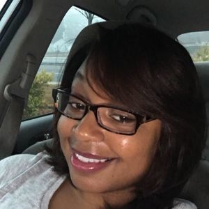 Meet your Posher, Iris