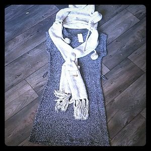 NWT. BROWN SWEATER DRESS