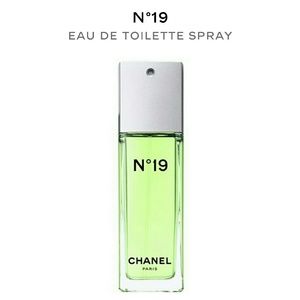 CHANEL NO. 19