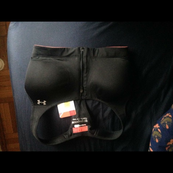 Under Armour Zip Front Sports Bra