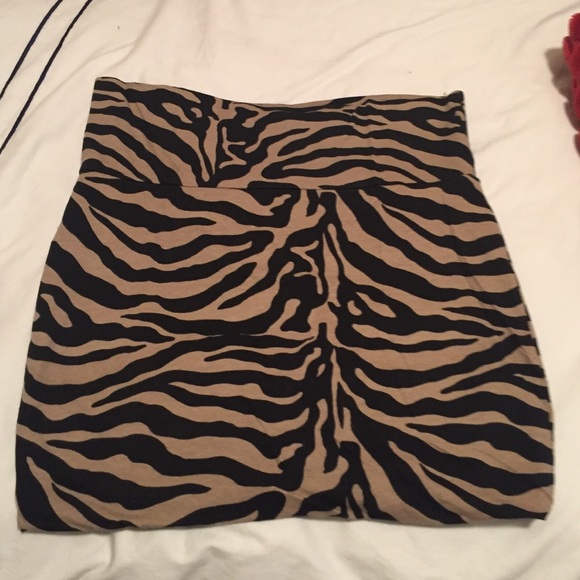zebra print mini skirt