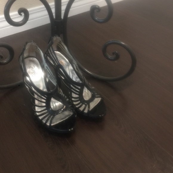 Shoes - Picture 1 of 4