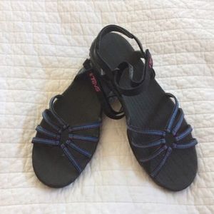 Teva Kayenta sandals