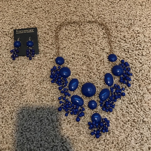 FRANCESCA'S necklace and earrings