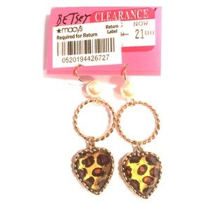Betsy Johnson heart earrings