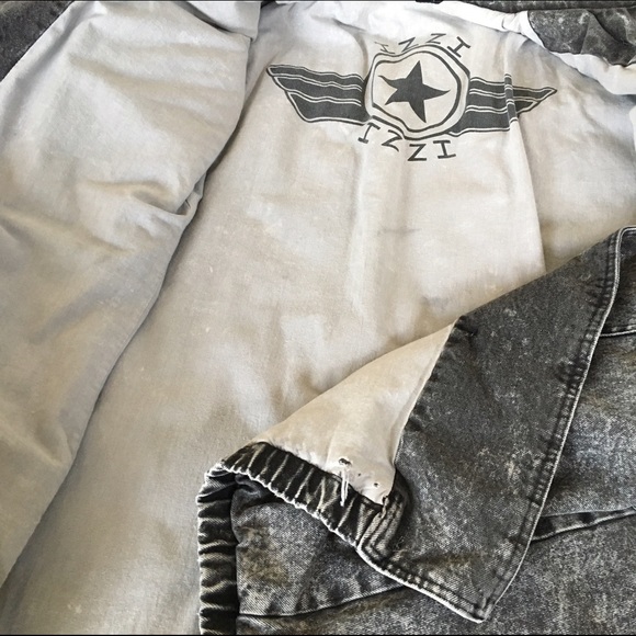 ❌SOLD!❌IZZI Rare Oversized Denim Jacket Men's - Picture 4 of 4