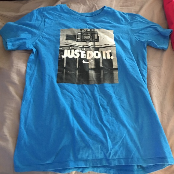 boys Nike T