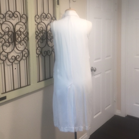 Vest - Picture 3 of 4